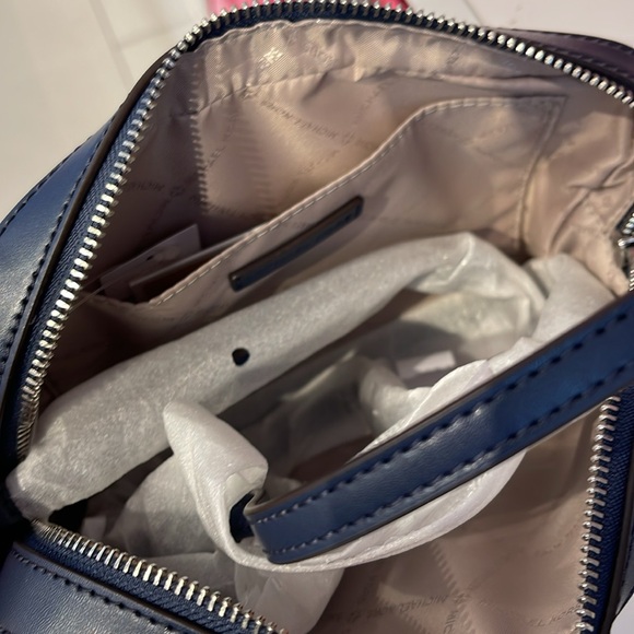 Michael Kors Jet Set Item Large Ombré EW Signature ZP Chain XBody Logo Crossbody - Picture 9 of 14